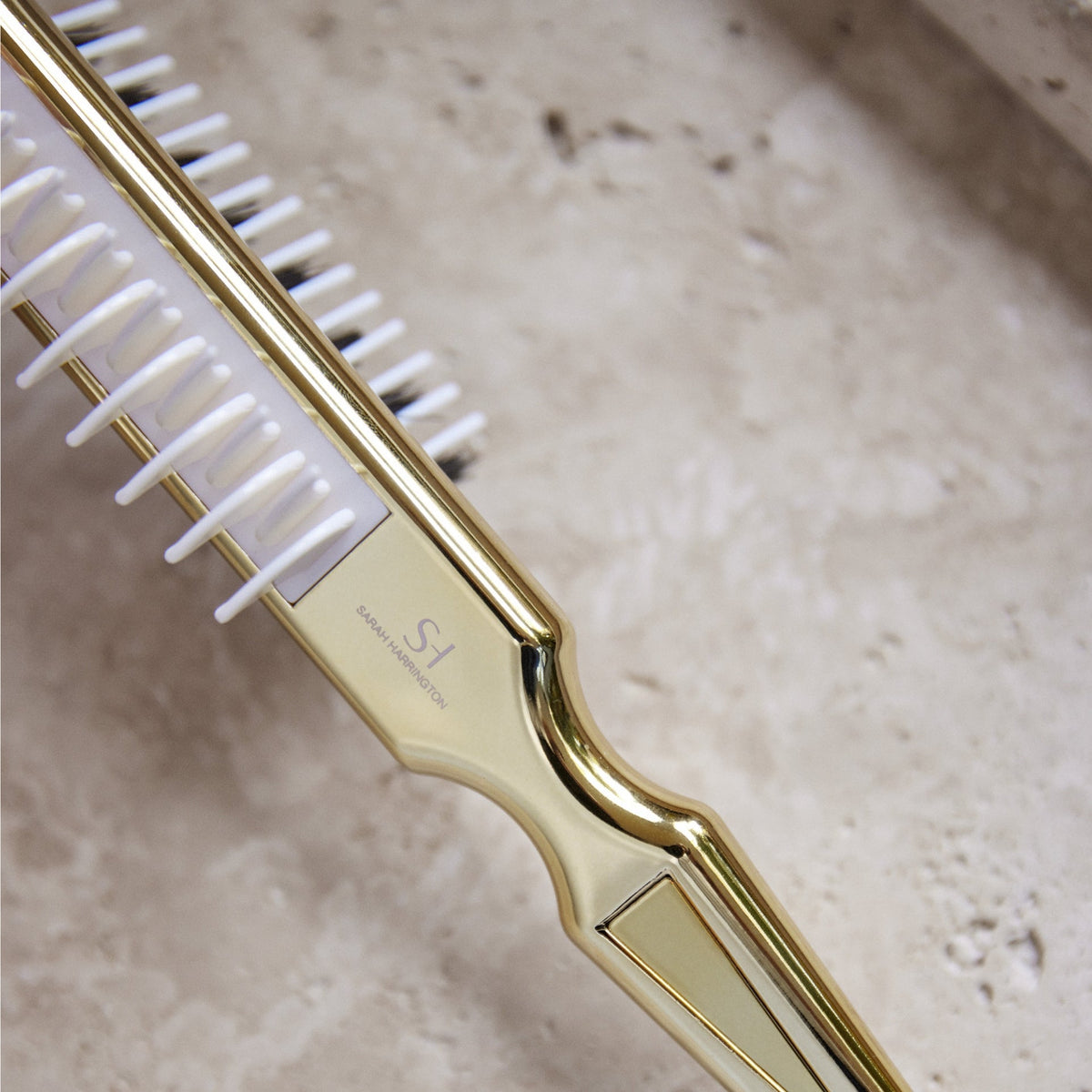 Sarah Harrington - 6 in 1 Teasing & Volumizing Brush