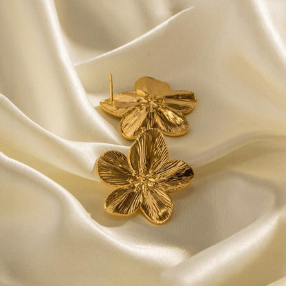 Lilly Earrings