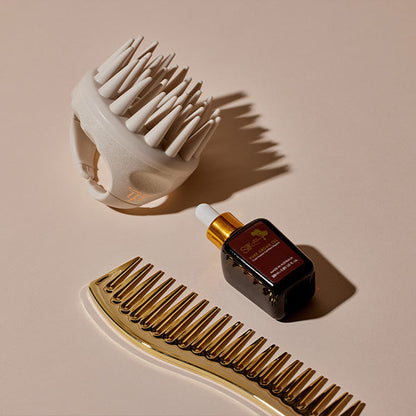 Emilee Hembrow - Scalp Massager Brush